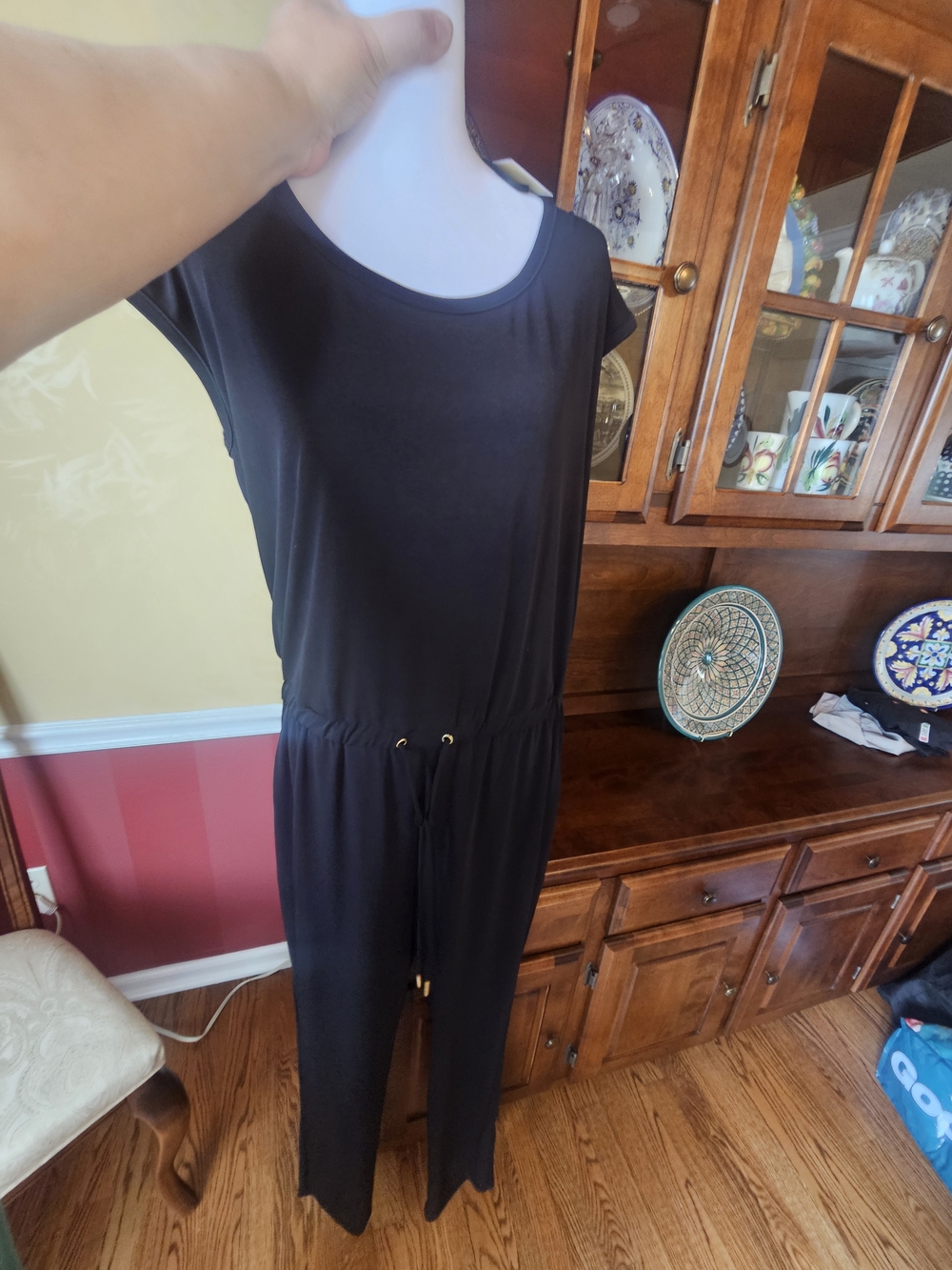 Women's Black Sleeveless Drawstring Waist Jumpsuit
